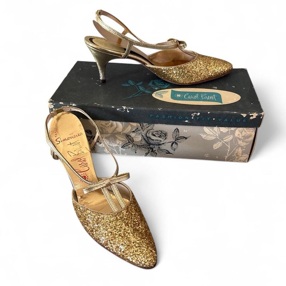 Vintage 1960s Caparros Simona Gold Glitter Slingback Heels Womens 7 AA Narrow